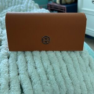 Tory Burch Cat Eye Sunglasses w/ Burnt Orange Leather Sunglasses Case & Cleaner